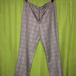 FLASH SALE‼️ Black and white plaid dress pant